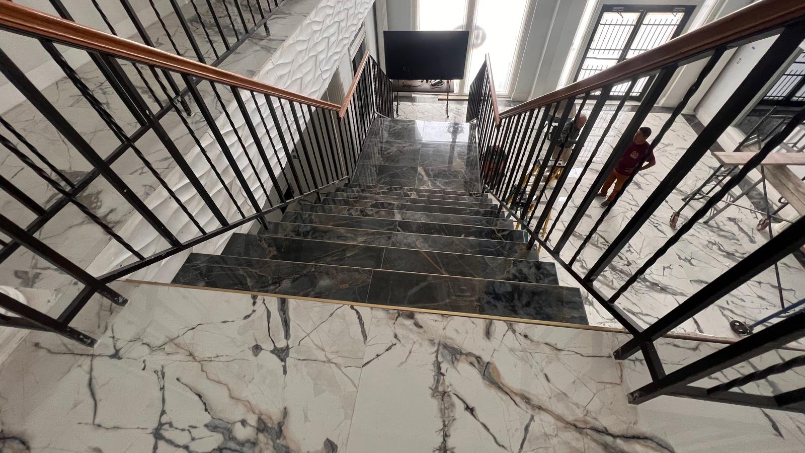 FLOORING